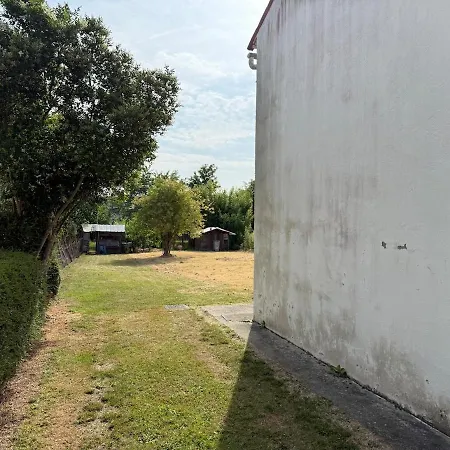 Vakantiehuis Maison Desclaude Avec Jardin